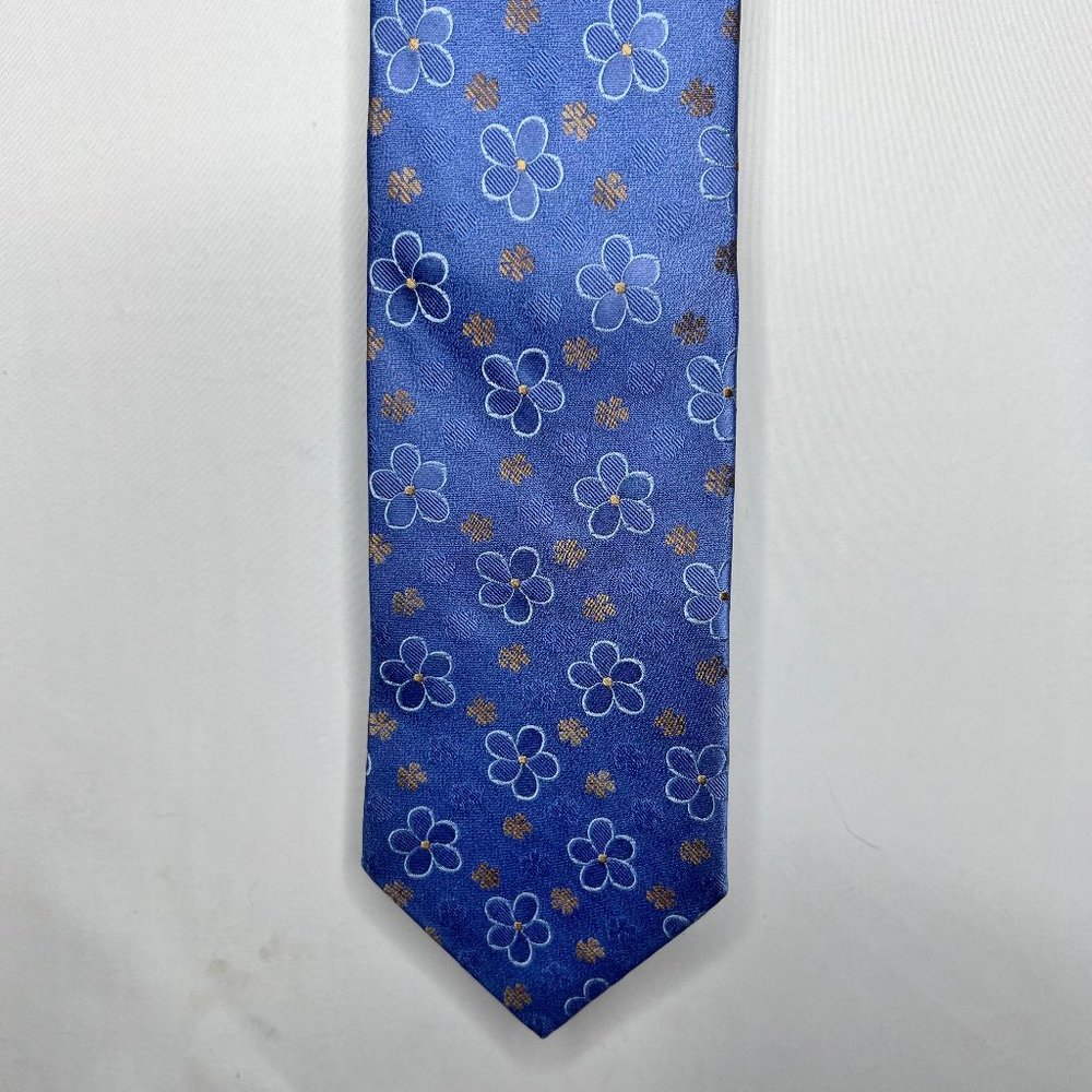 Nicole Miller New York Men's Neck Tie 4” x 59 ½” Silk Blue w/ Floral Flowers
